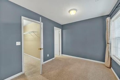 ***MOTIVATED SELLERS*** -Freshly painted decks. Top deck and - photo 58