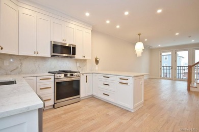Welcome Home to Sunset Villas at Andrews Lane Sleepy Hollow - photo 11