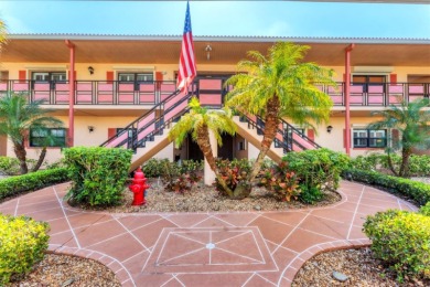 Lake Condo For Sale in St. Petersburg, Florida