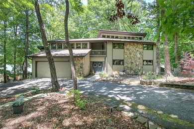 Welcome to lakefront living in Bent Tree! Perfectly situated on - photo 2