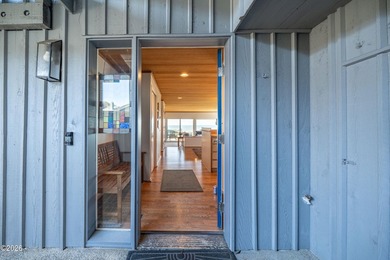 Welcome to effortless coastal living in the desirable Searidge - photo 13