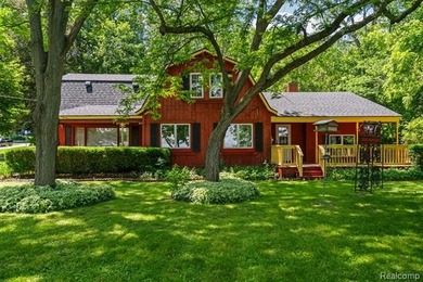 Rare opportunity to own a beautifully situated home in the heart - photo 21