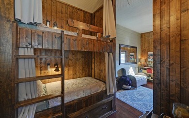 Experience lake living at its best in this beautifully crafted 4 - photo 28