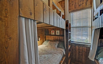 Experience lake living at its best in this beautifully crafted 4 - photo 29