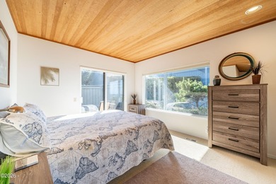 Welcome to effortless coastal living in the desirable Searidge - photo 31