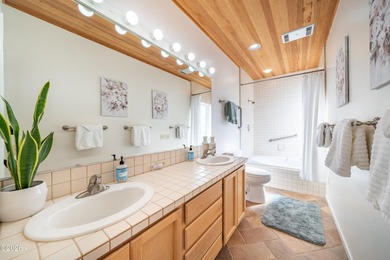 Welcome to effortless coastal living in the desirable Searidge - photo 35