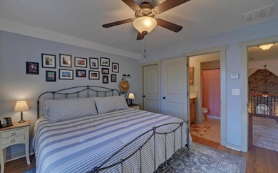 Experience lake living at its best in this beautifully crafted 4 - photo 35