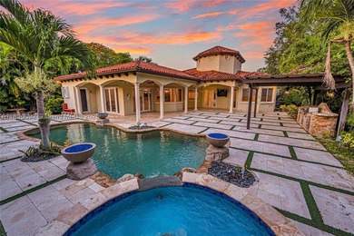 An Italian-inspired family villa situated on a quaint - photo 38