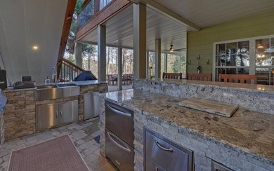 Experience lake living at its best in this beautifully crafted 4 - photo 44