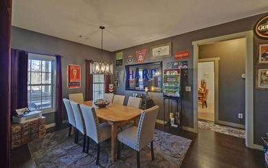 Experience lake living at its best in this beautifully crafted 4 - photo 50