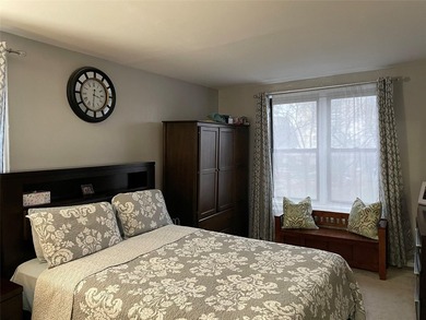 This Particular Coop Unit Is Conveniently Located In The Heart - photo 2