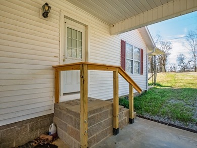 Beautiful 3BR/2BA Home on 1.3 Acres! This well-maintained home - photo 8