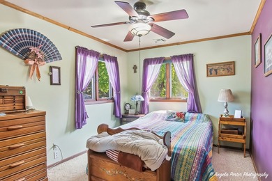 GORGEOUS FOX RIVERFRONT 3 BED / 2 BATH 2-STORY HOME WITH 58 FEET - photo 26
