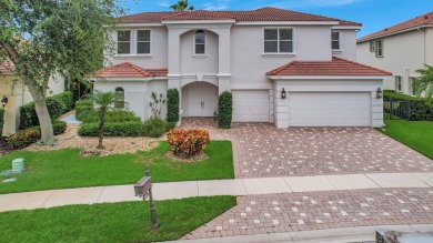 Lake Home For Sale in Palm Beach Gardens, Florida