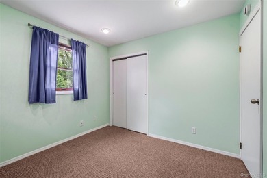 Located in the charming village of Greenwood Lake, this colonial - photo 23