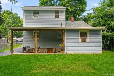 Located in the charming village of Greenwood Lake, this colonial - photo 26