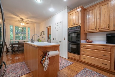 Serene, tranquil, waterfront home on 39 acres! Tree lined - photo 8