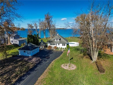 Oneida Lake Home For Sale in Cicero New York