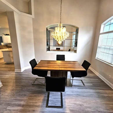 Assumable Mortgage at low interest rate !! Corner Lot, half of - photo 18