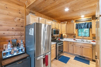 Experience refined Northwoods living in this exceptional - photo 20