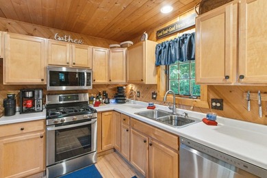 Experience refined Northwoods living in this exceptional - photo 21