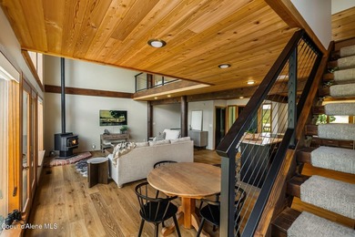 Updated townhome in a tucked-away, lovely waterfront community - photo 23