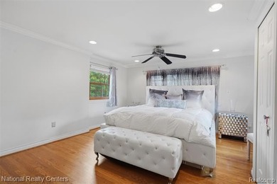 Timeless Beauty with Rare Flexible Living Space in the Heart of - photo 23