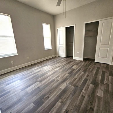 Assumable Mortgage at low interest rate !! Corner Lot, half of - photo 23