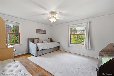 Timeless Beauty with Rare Flexible Living Space in the Heart of - photo 27