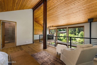 Updated townhome in a tucked-away, lovely waterfront community - photo 28