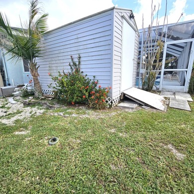Assumable Mortgage at low interest rate !! Corner Lot, half of - photo 28