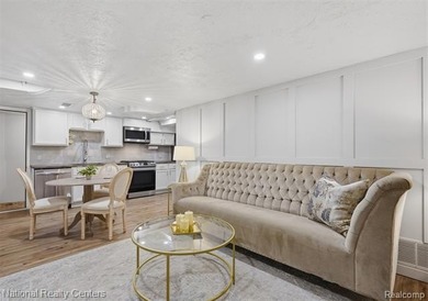 Timeless Beauty with Rare Flexible Living Space in the Heart of - photo 29