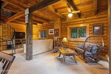 Enjoy the breathtaking views of the Mountains rising from the - photo 10