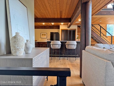 Updated townhome in a tucked-away, lovely waterfront community - photo 34