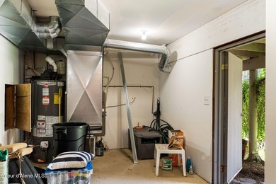 Updated townhome in a tucked-away, lovely waterfront community - photo 44