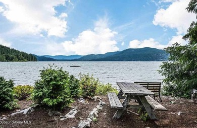 Updated townhome in a tucked-away, lovely waterfront community - photo 49