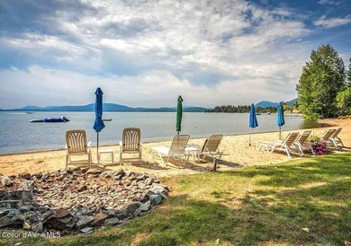 Updated townhome in a tucked-away, lovely waterfront community - photo 50