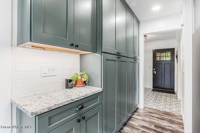 Ideally located just minutes from downtown in the highly - photo 12
