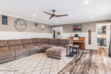 Ideally located just minutes from downtown in the highly - photo 20