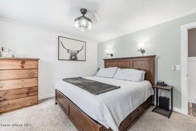 Ideally located just minutes from downtown in the highly - photo 22