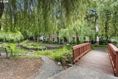 Welcome to the coveted Mansions at Summerlinn! This beautifully - photo 30
