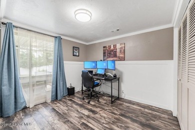 Ideally located just minutes from downtown in the highly - photo 31