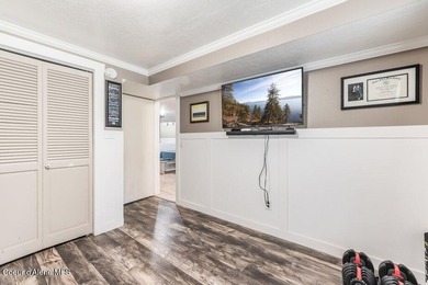 Ideally located just minutes from downtown in the highly - photo 32