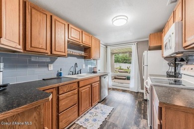 Ideally located just minutes from downtown in the highly - photo 35