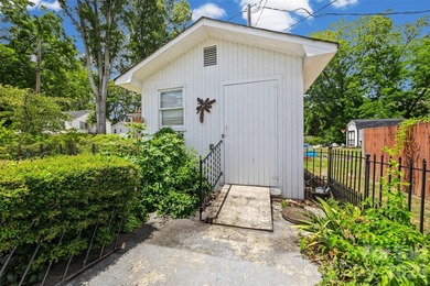 Step into timeless charm with this beautifully maintained 1923 - photo 38