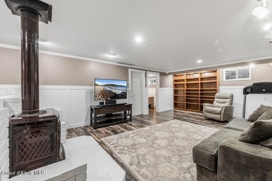 Ideally located just minutes from downtown in the highly - photo 39
