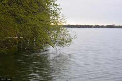 Opportunity awaits you with this 70's retro lake home. This year - photo 4