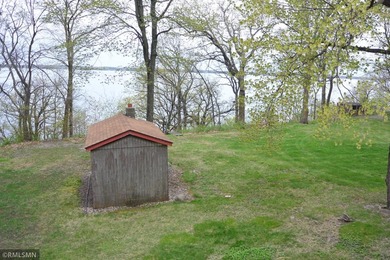 Opportunity awaits you with this 70's retro lake home. This year - photo 8