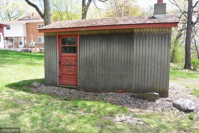 Opportunity awaits you with this 70's retro lake home. This year - photo 9