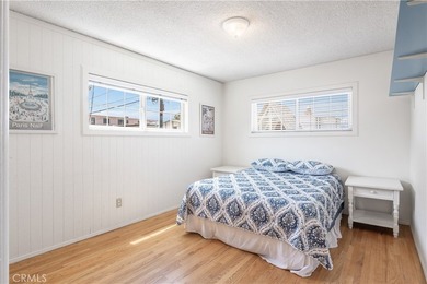 This classic Manhattan Beach charmer is the quintessential beach - photo 12